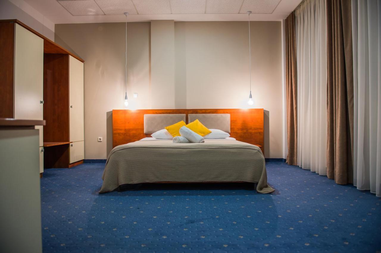 Hotel City Prnjavor ภายนอก รูปภาพ