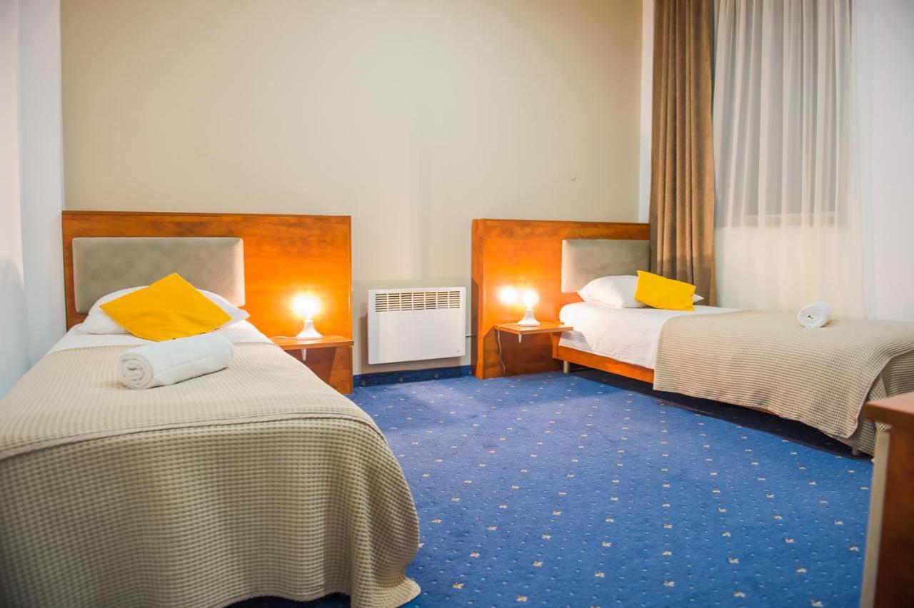 Hotel City Prnjavor ภายนอก รูปภาพ